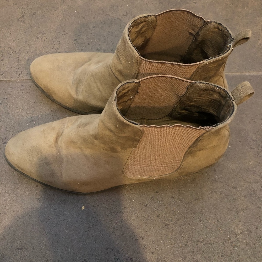 Ankle boots
